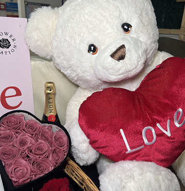 Gift Sets & Bundles