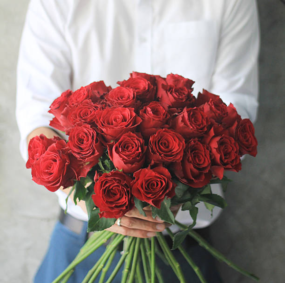 What are infinity roses and why are they so popular?