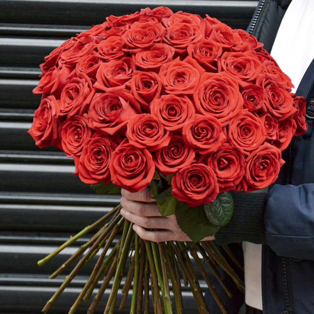 luxury red roses bouquet